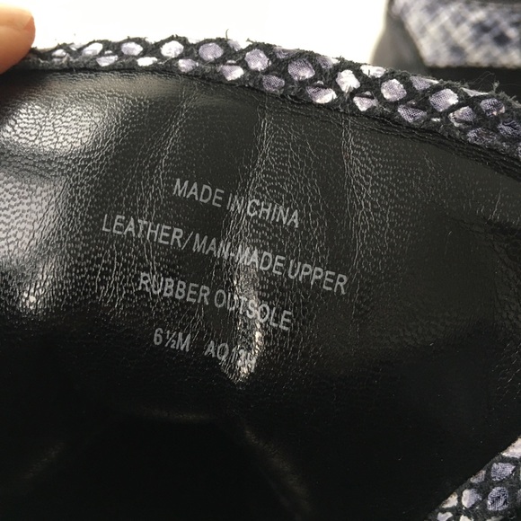 Michael Kors High Top Shoes - Picture 8 of 10
